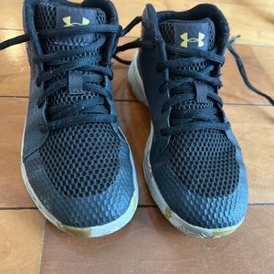 Boys Under Armor Shoe